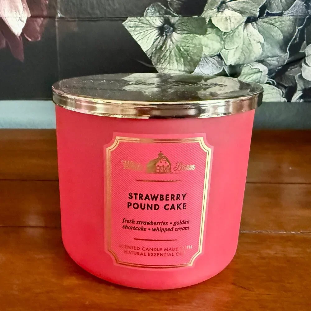 NEW Strawberry Pound Cake 3-Wick Candle Bath & Body Works